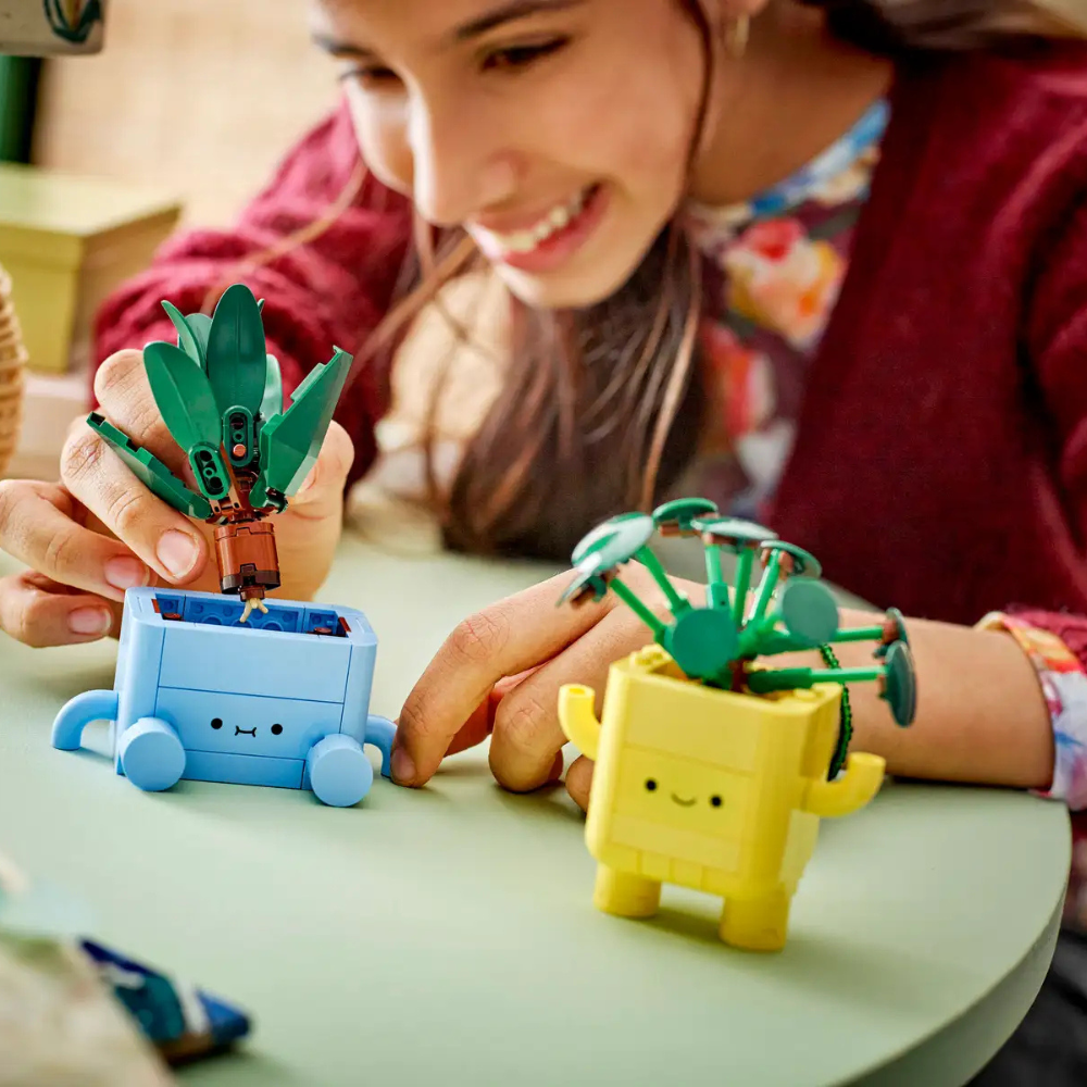LEGO Botanicals: Happy Plants (10349)