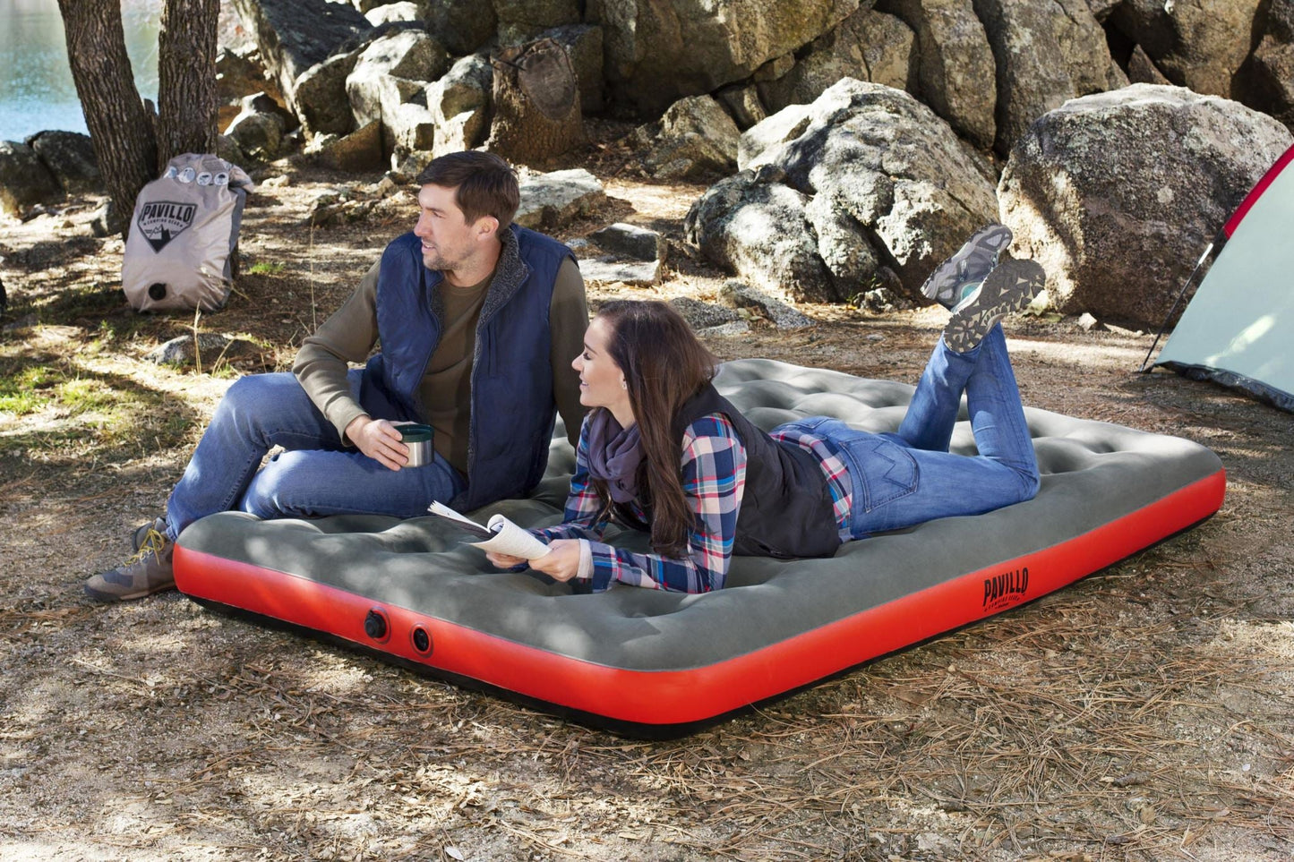 Bestway Air Bed Queen with pillow