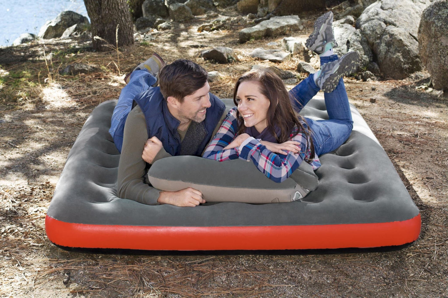Bestway Air Bed Queen with pillow