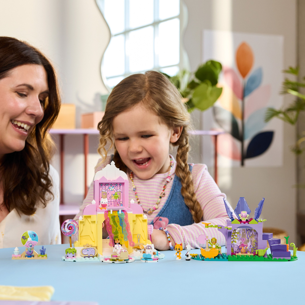 LEGO Gabbys Dollhouse: Sweet Treat Mountain & Kitty (11205)