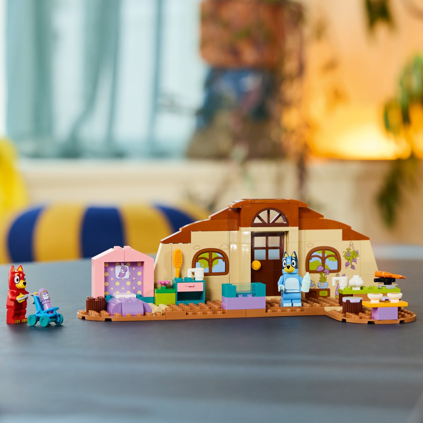LEGO Bluey: School with Rusty and Bluey (11221)