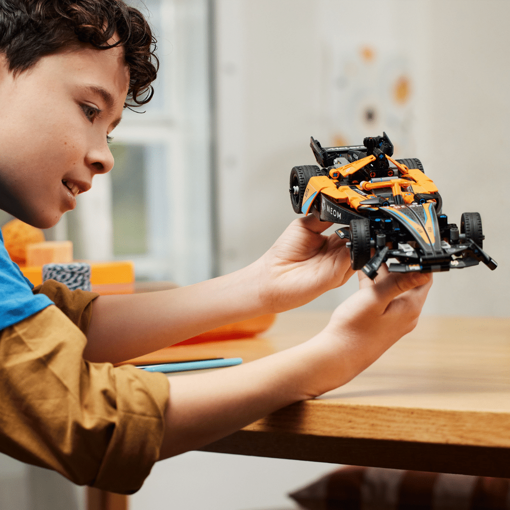 LEGO Technic: NEOM McLaren Formula E Race Car (42169)