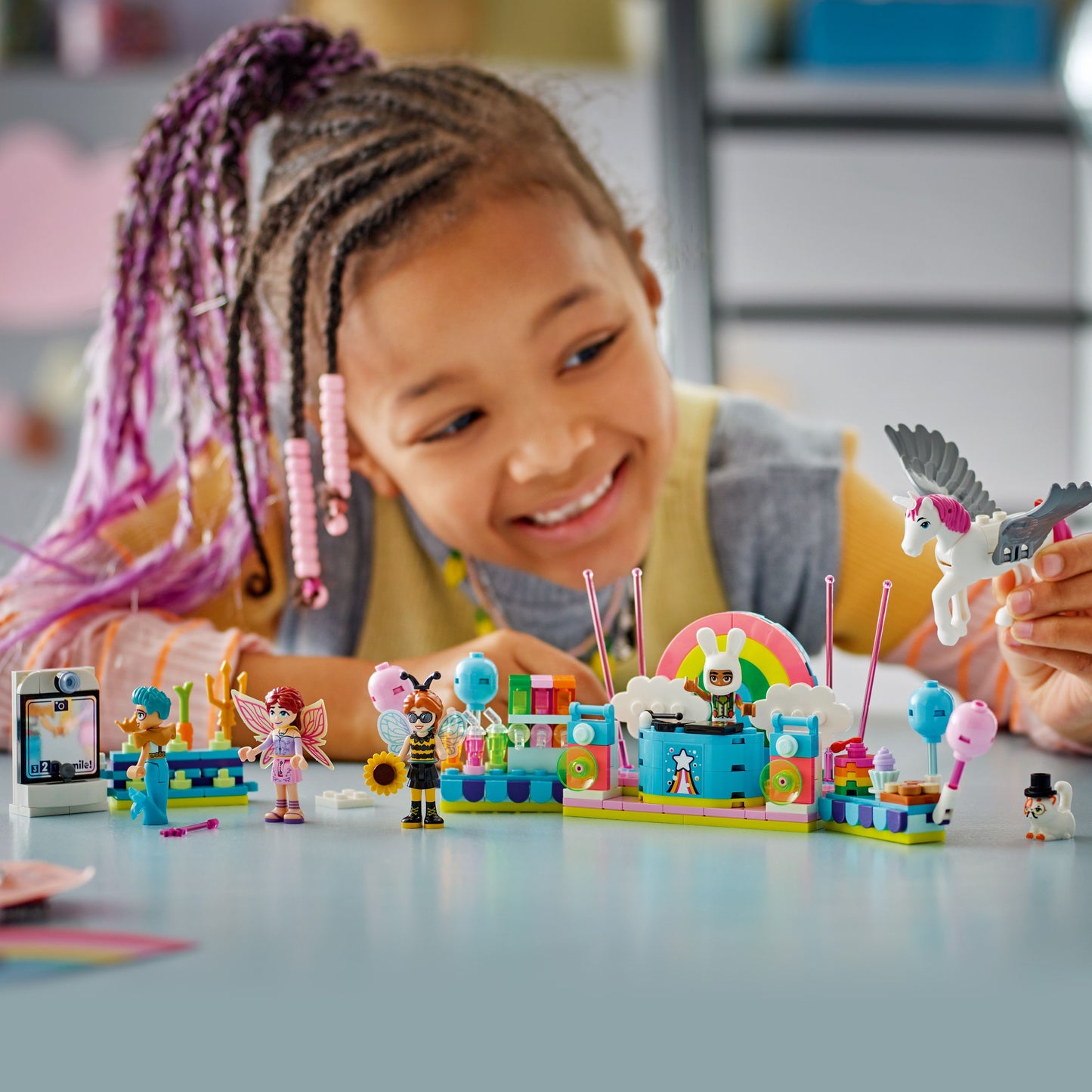 LEGO Friends: Costume Party with Unicorn & Fairy (42661)