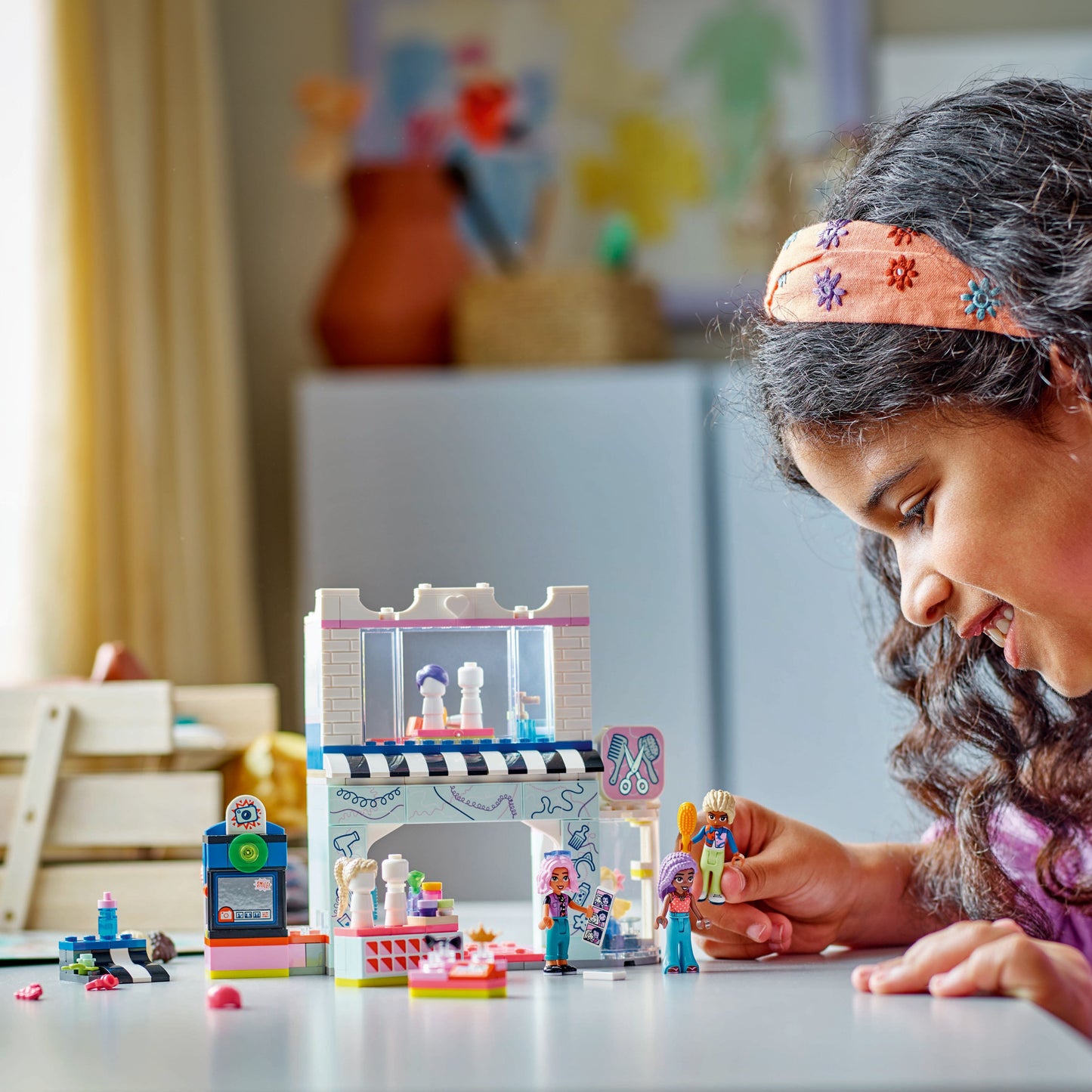 LEGO Friends: Hair Salon and Accessories Shop (42662)