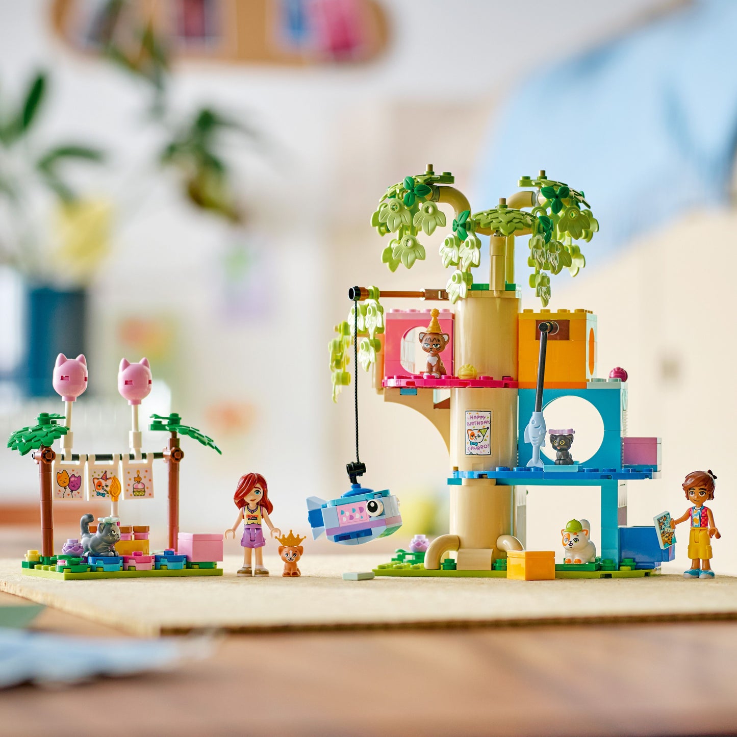 LEGO Friends: Cat Birthday Party & Tree House (42666)