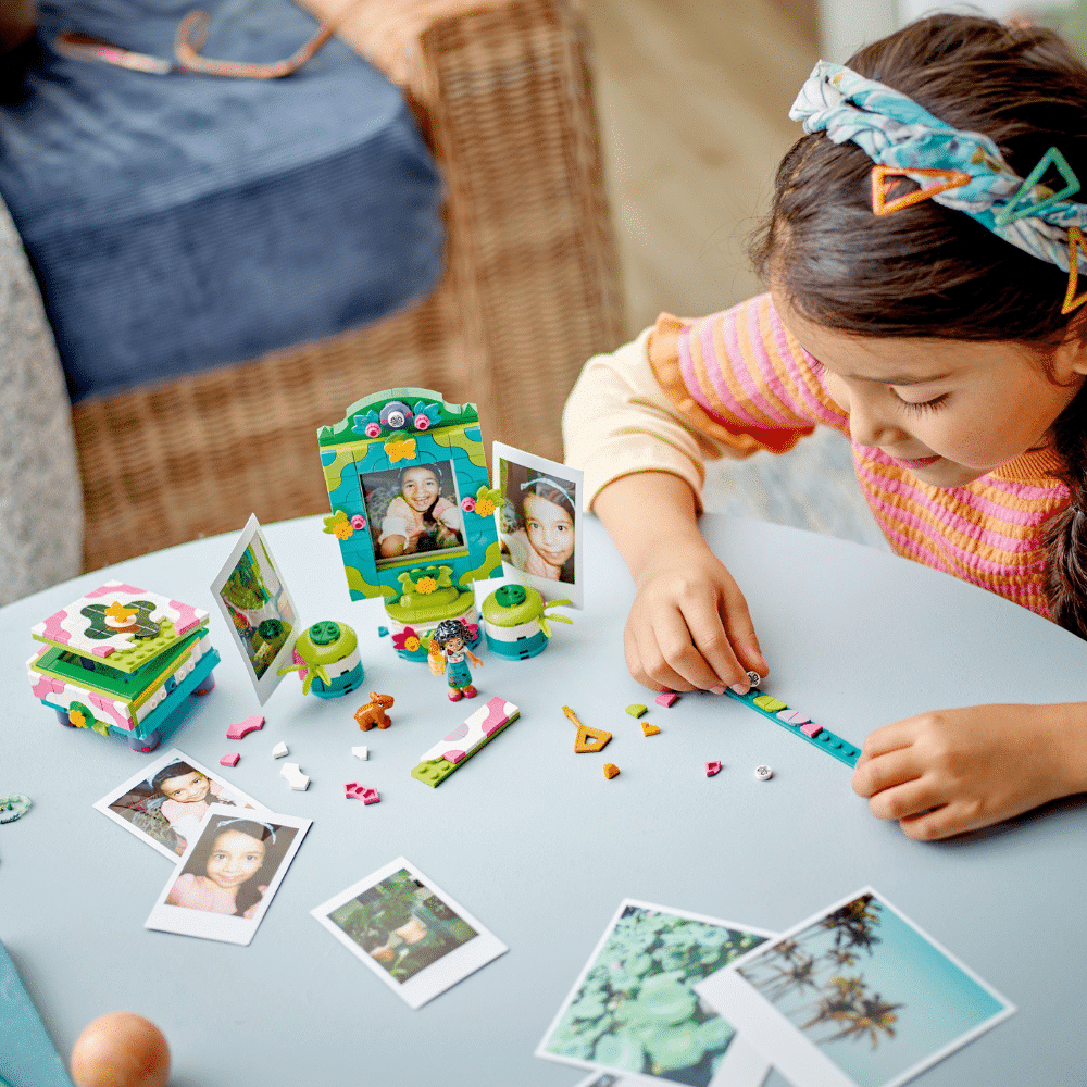 LEGO Disney Classic: Mirabel's Photo Frame and Jewellery Box (43239)