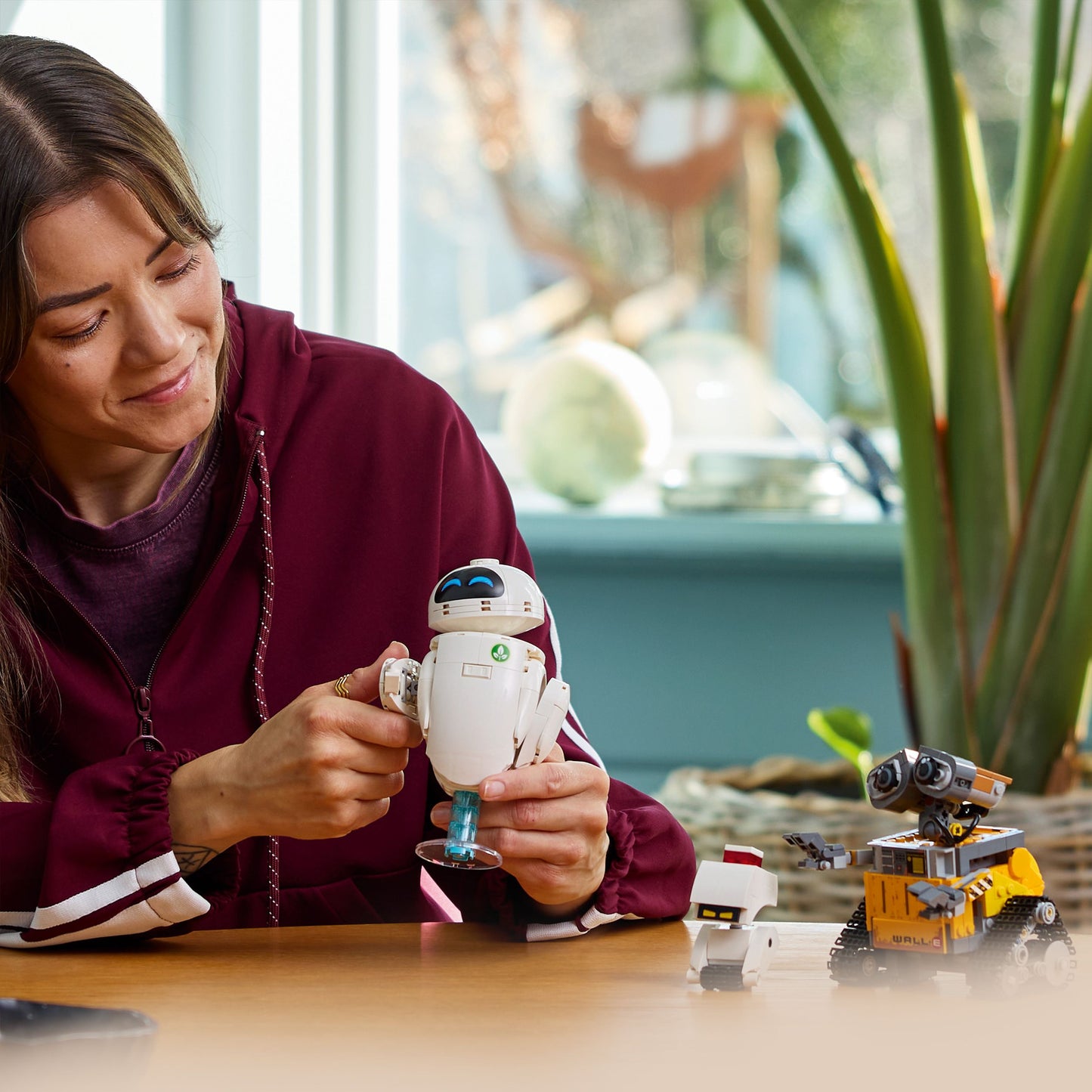 LEGO Disney and Pixar: WALL-E and EVE (43279)