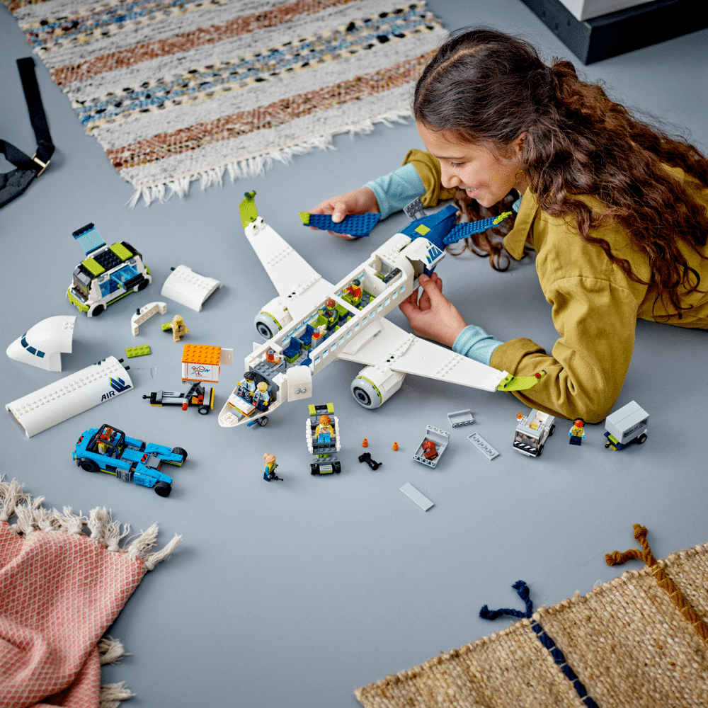 LEGO CITY: Passenger Airplane (60367)