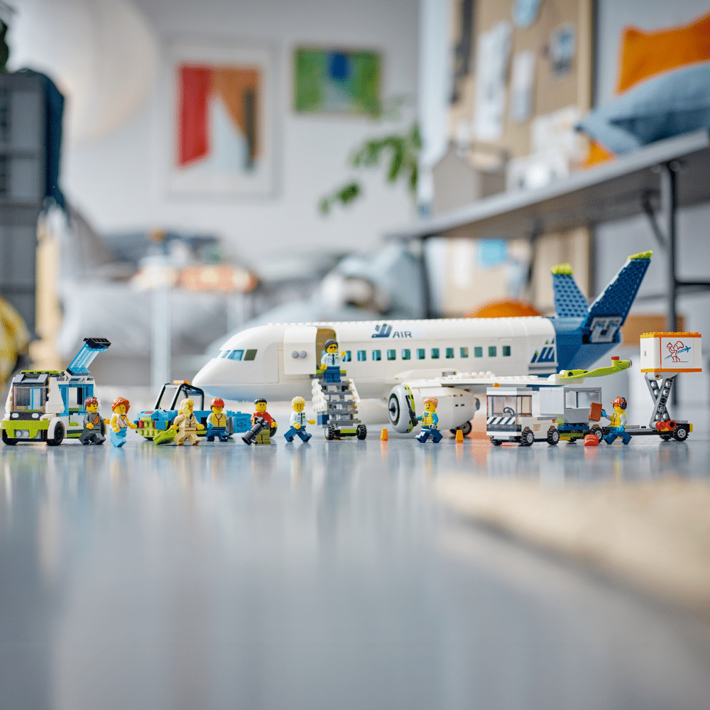 LEGO CITY: Passenger Airplane (60367)