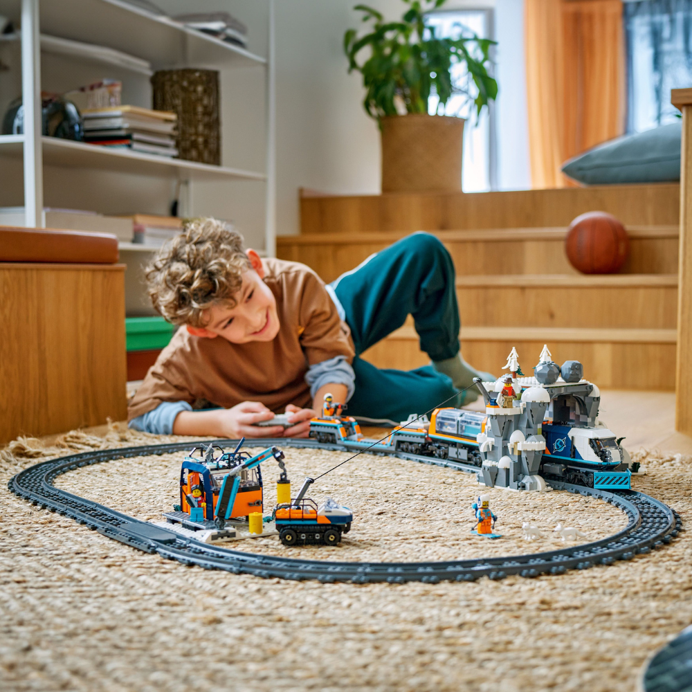 LEGO CITY: Explorers Arctic Polar Express Train (60470)