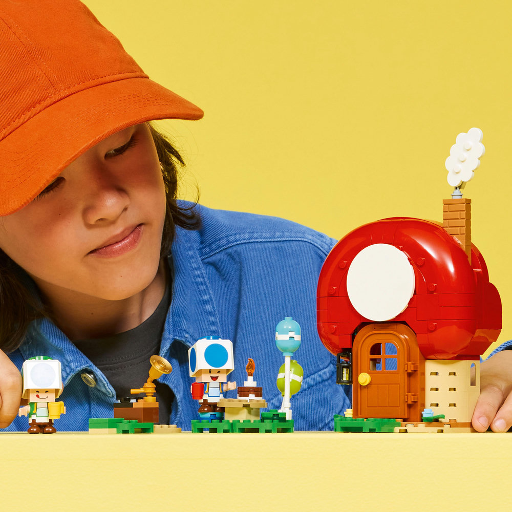 LEGO Super Mario: Party at Toads House (72041)