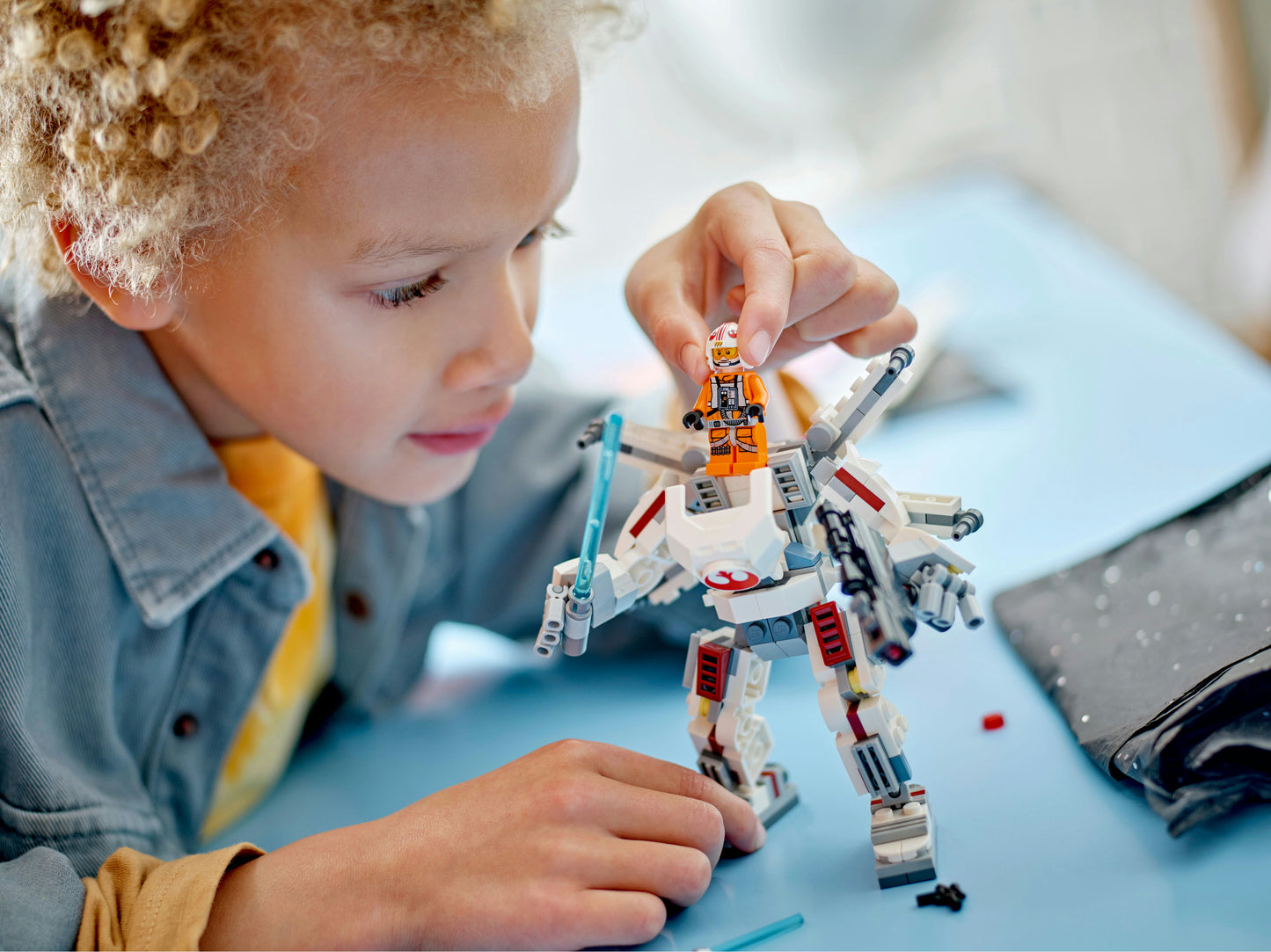 LEGO Star Wars: Luke Skywalker X-Wing Mech (75390)