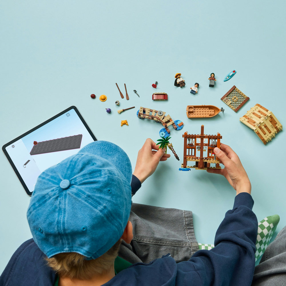 LEGO ONE PIECE: Windmill Village Hut (75636)