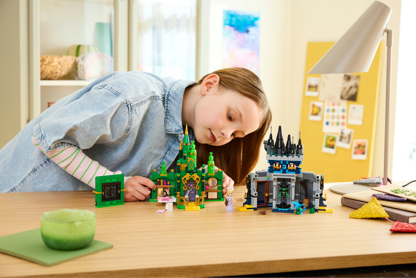 LEGO Wicked: Emerald City & Kiamo Ko Castle (75689)