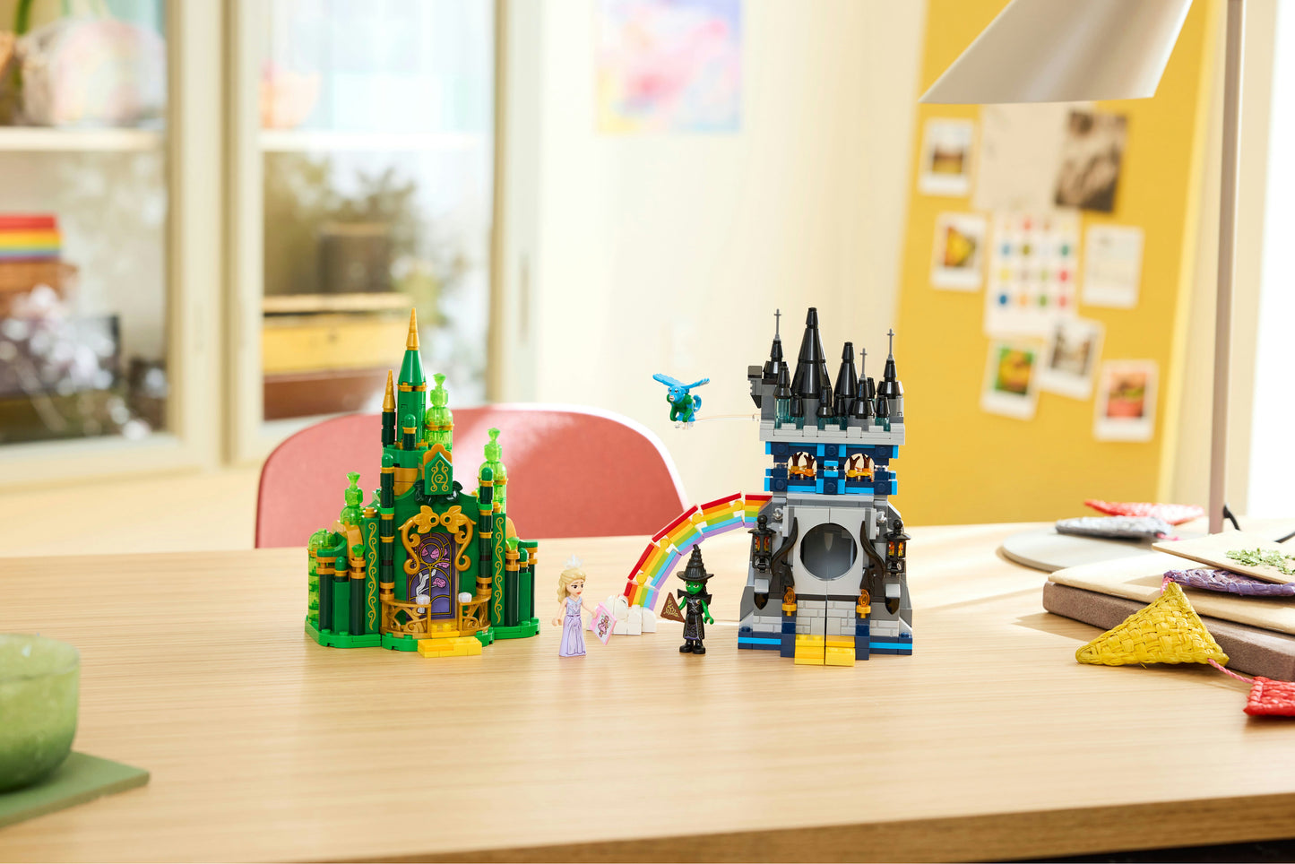 LEGO Wicked: Emerald City & Kiamo Ko Castle (75689)