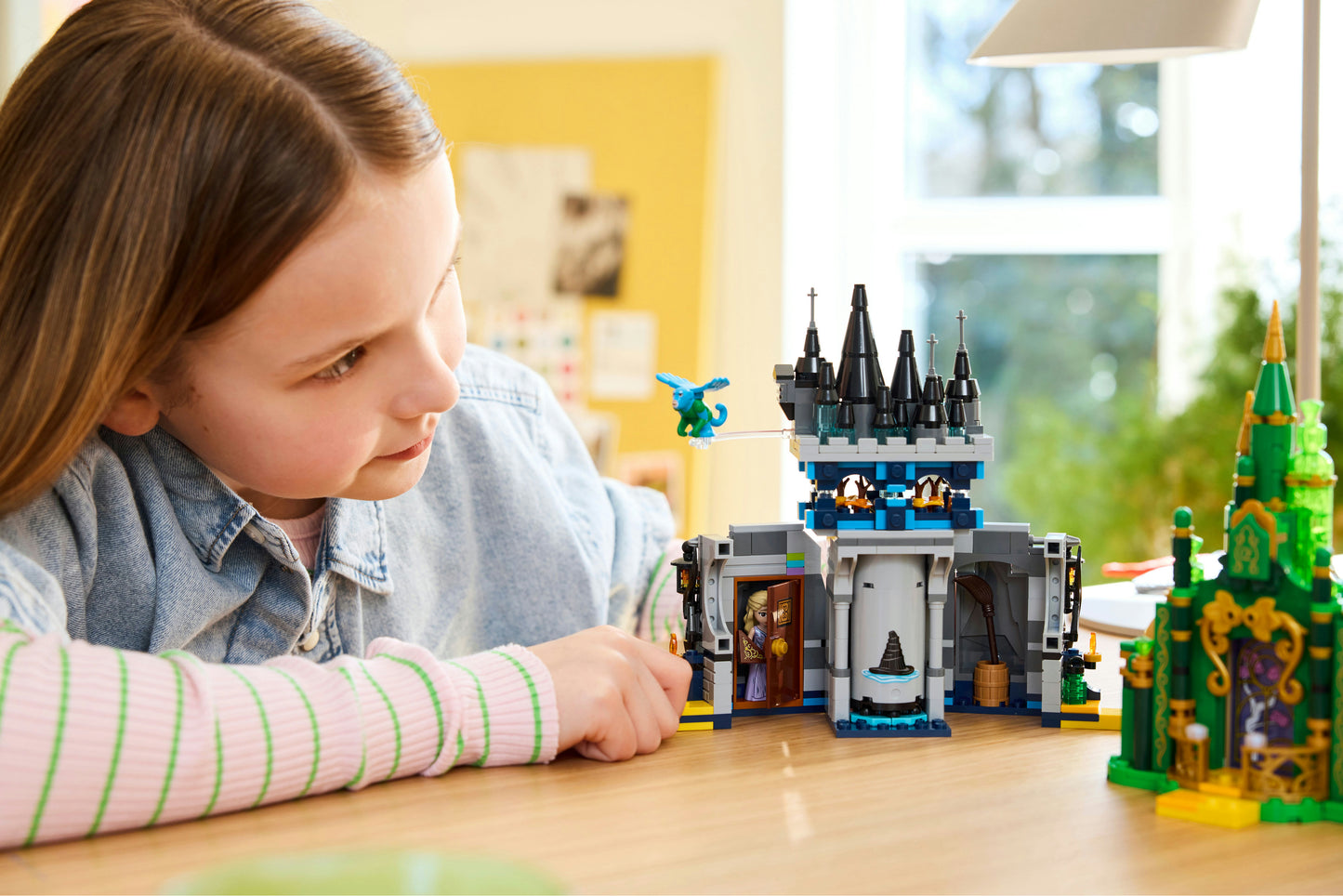 LEGO Wicked: Emerald City & Kiamo Ko Castle (75689)