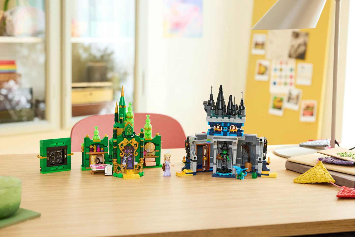 LEGO Wicked: Emerald City & Kiamo Ko Castle (75689)