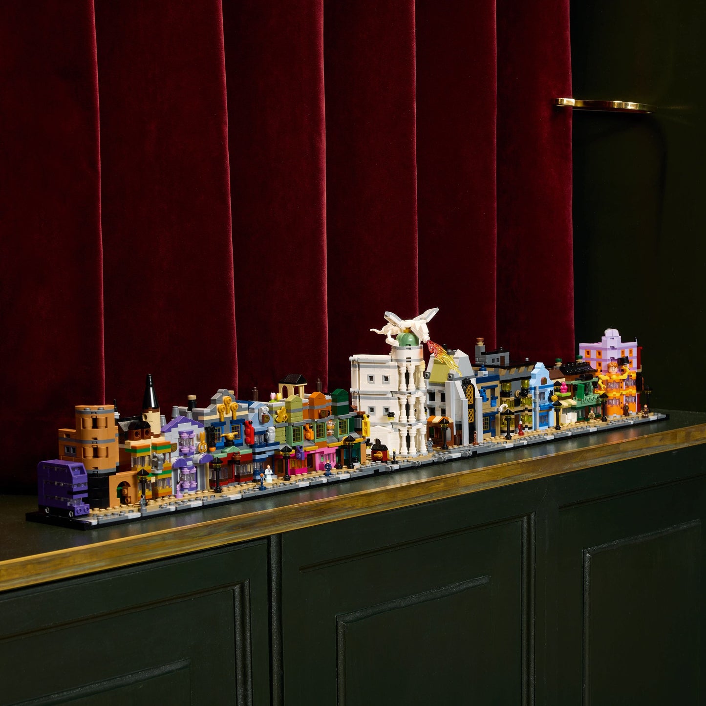 LEGO Harry Potter: Diagon Alley Wizarding Shops (76444)