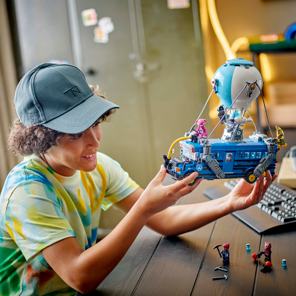 LEGO Fortnite: Battle Bus (77073)