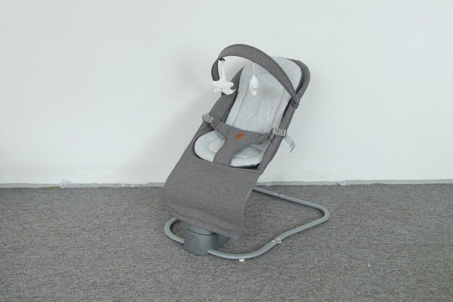 The Muve Electric Swinging Bouncer with Melodies and Recline