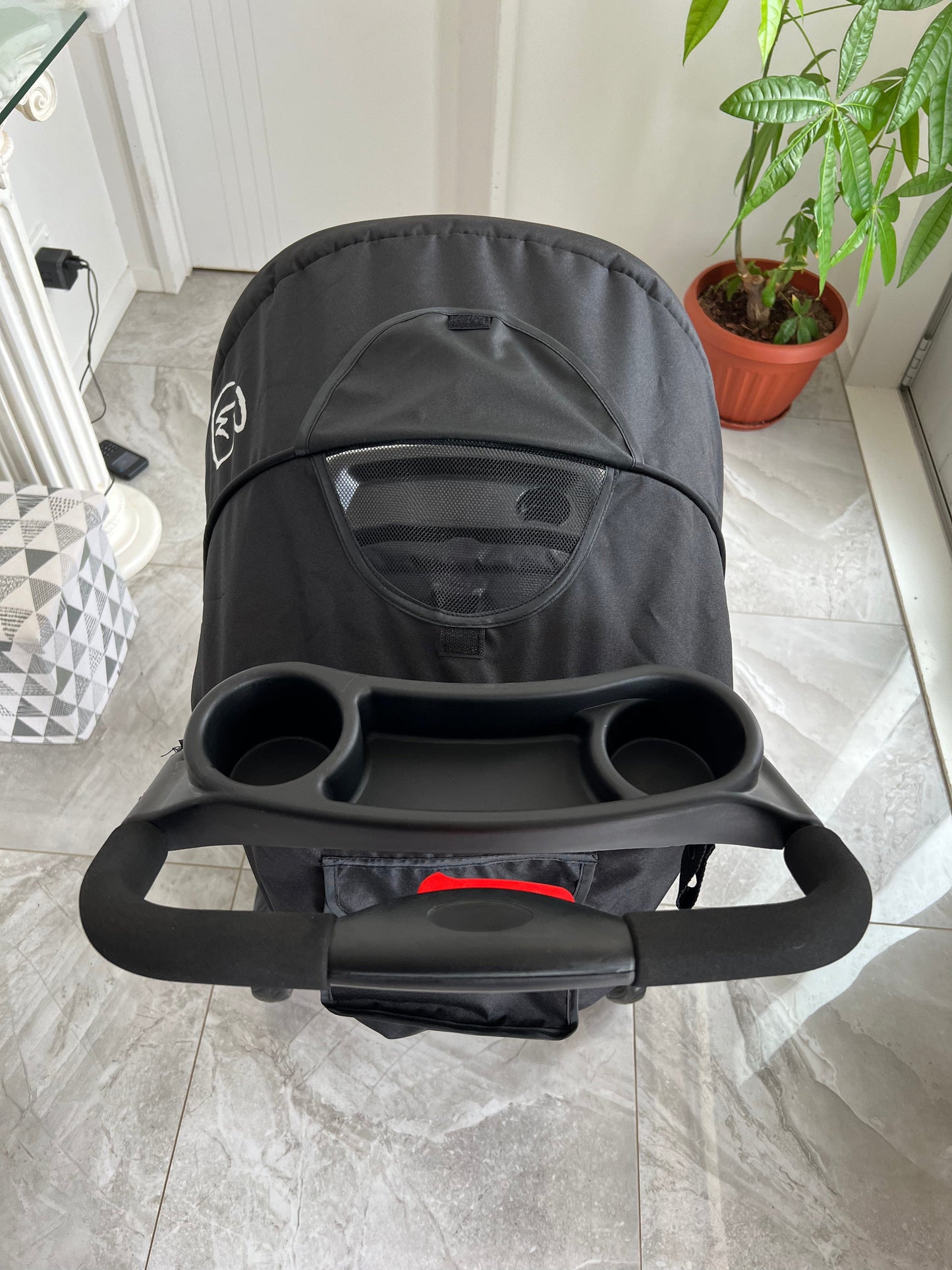 The Jogger - Agile 3-Wheel Compact Stroller + Food Tray + Parents Tray