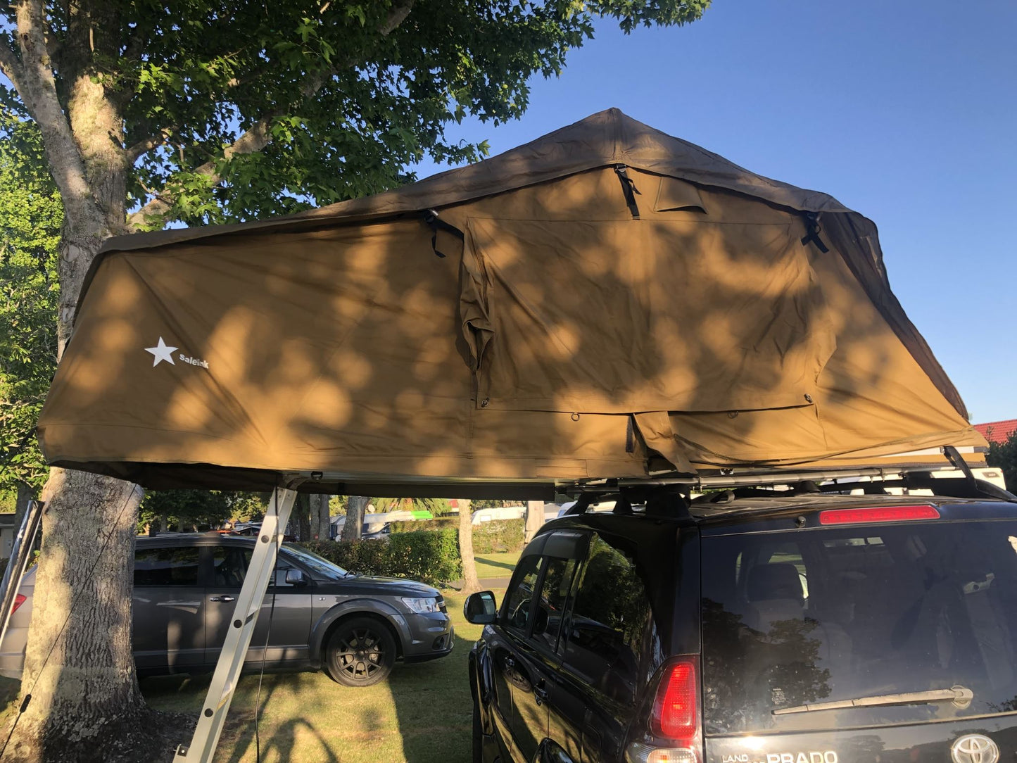 SUV Roof Top Tent including Annex 4 Man Rack Camping Car Camper 4X4