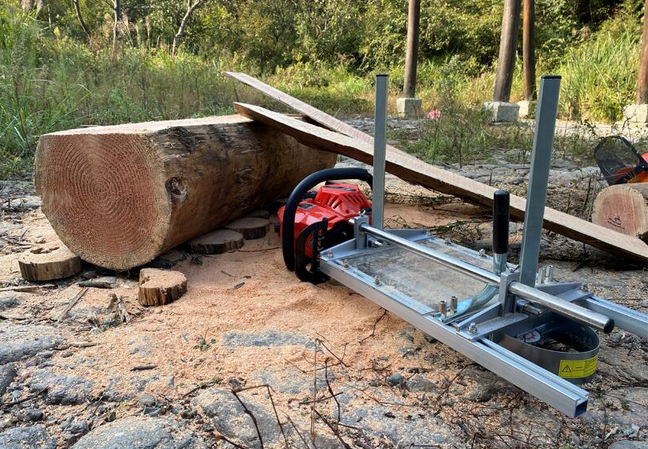 20” Portable Chainsaw Mill