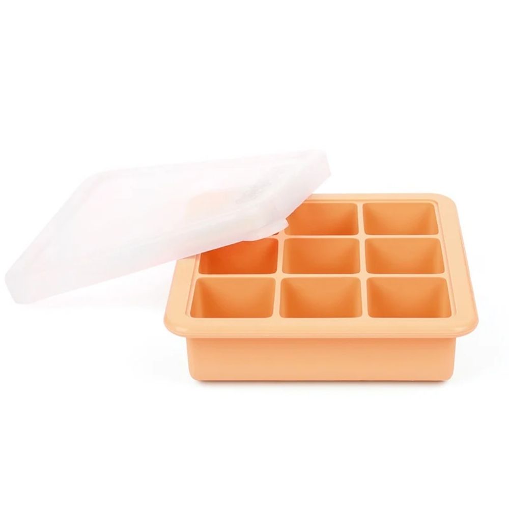 The Haakaa Freezer Tray is made of 100% silicone and is perfect for freezing baby food, breast milk, or ice cubes. Dishwasher & microwave safe. Apricot colour