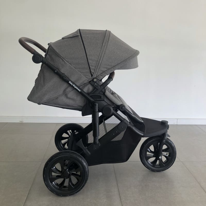 Baby Brightness easygo 1+ three wheel stroller with baby capsule and Rotation ISOFIX base Grey