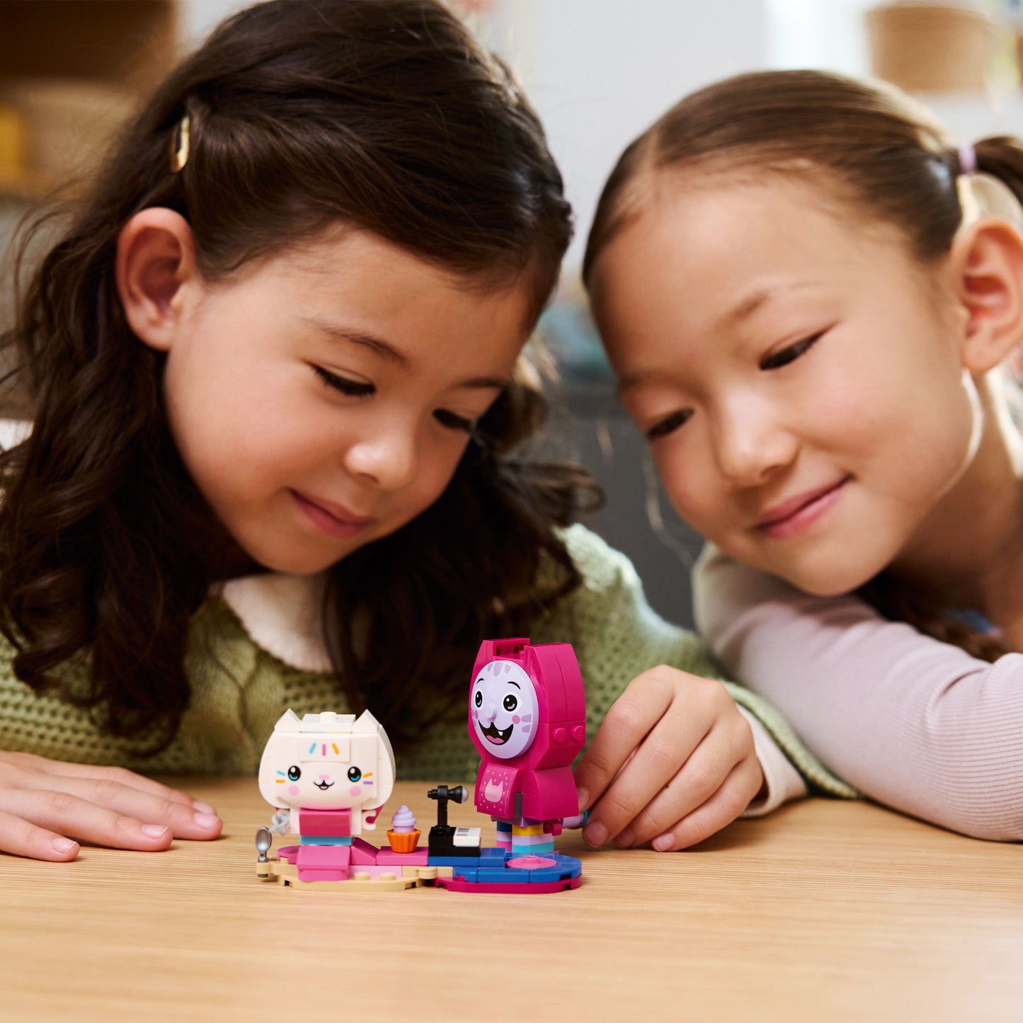 LEGO Gabbys Dollhouse: Gabbys Brick-Built Cat Friends (11215)