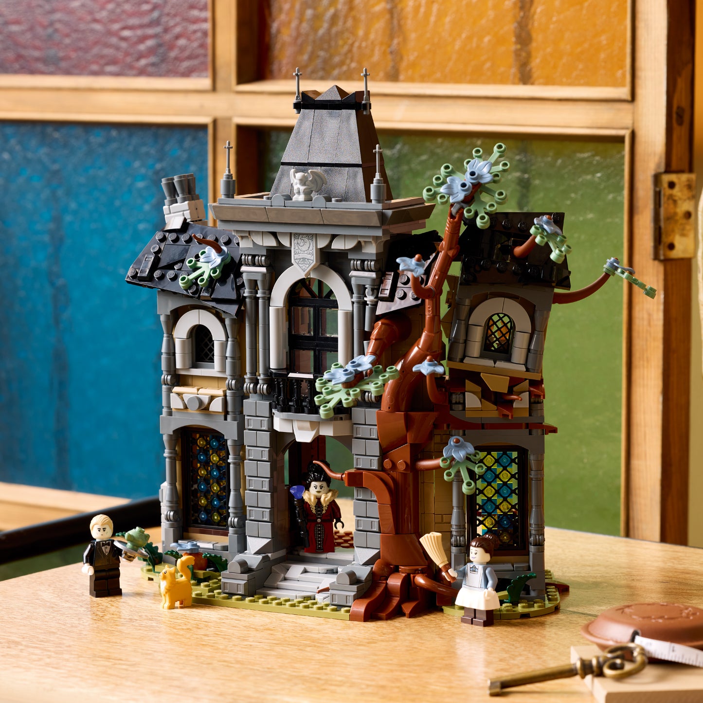 LEGO Icons: Mayor Manor (11383)
