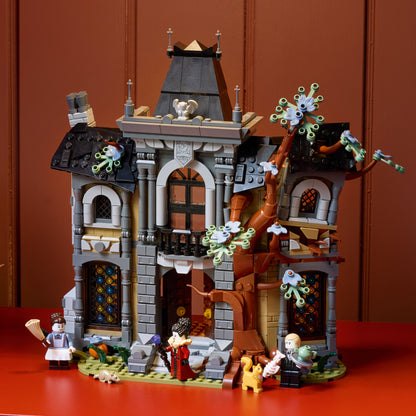 LEGO Icons: Mayor Manor (11383)