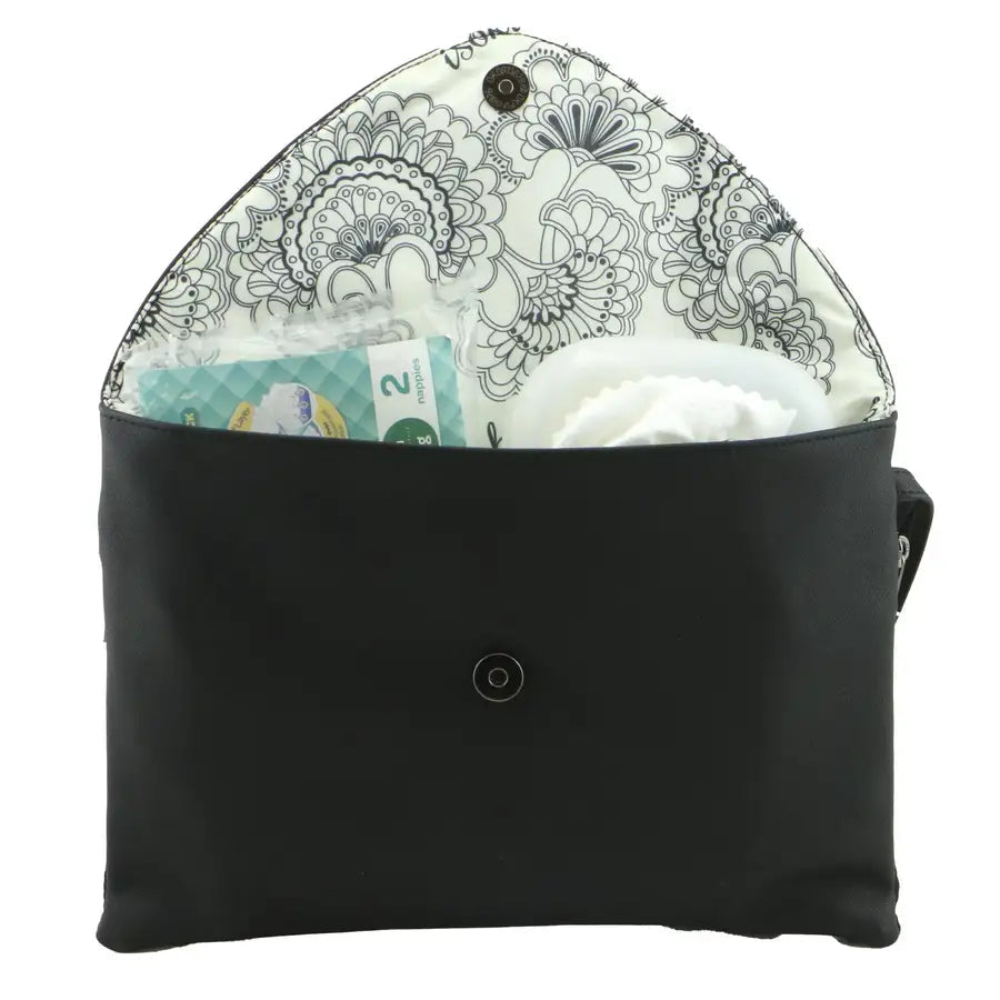 Isoki Windsor Change Mat Clutch ONYX - Babyonline