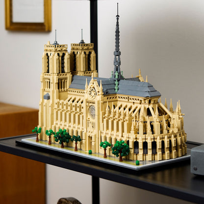 LEGO Architecture: Notre-Dame de Paris (21061)