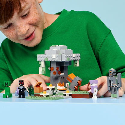 LEGO Minecraft: The Pale Garden (21586)