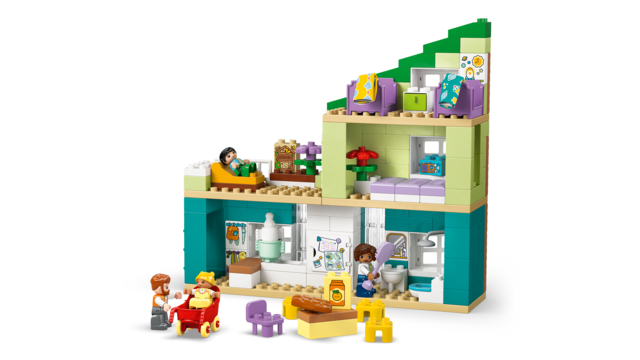 LEGO DUPLO: Town 3 in 1 Modern Family House with Figures (10470)