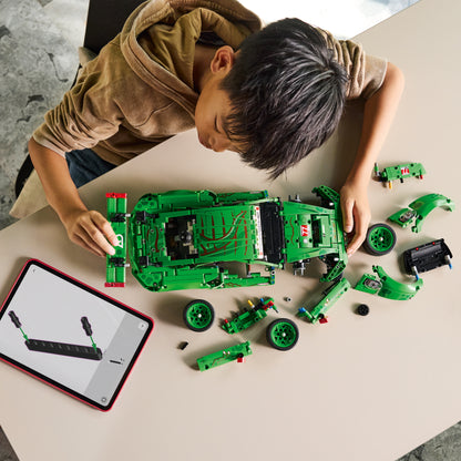 LEGO Technic: Porsche 911 GT3 R REXY AO Racing Car (42224)