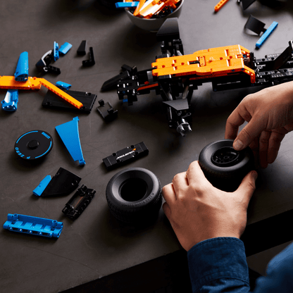 LEGO Technic: McLaren Formula 1 Race Car (42141)