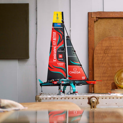 LEGO Technic: Emirates Team New Zealand AC75 Yacht (42174)