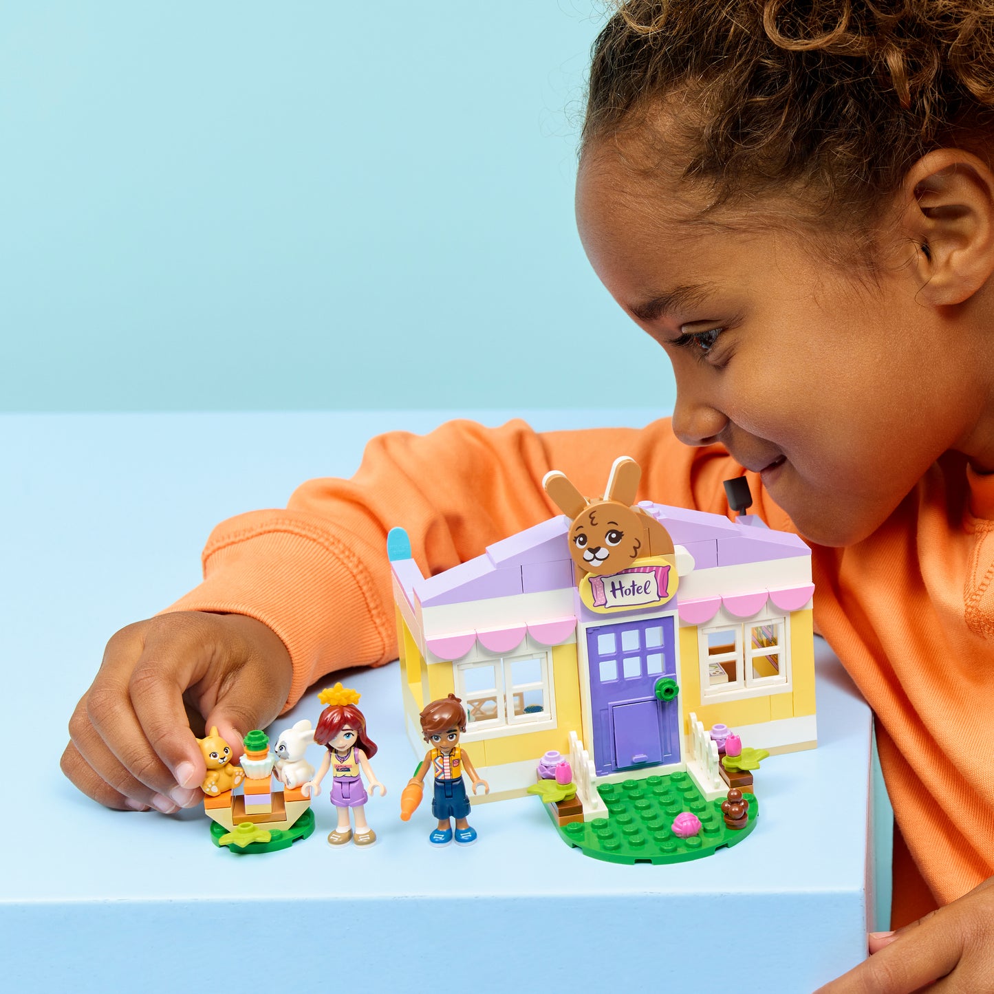 LEGO Friends: Heartlake City Bunny Hotel (42679)