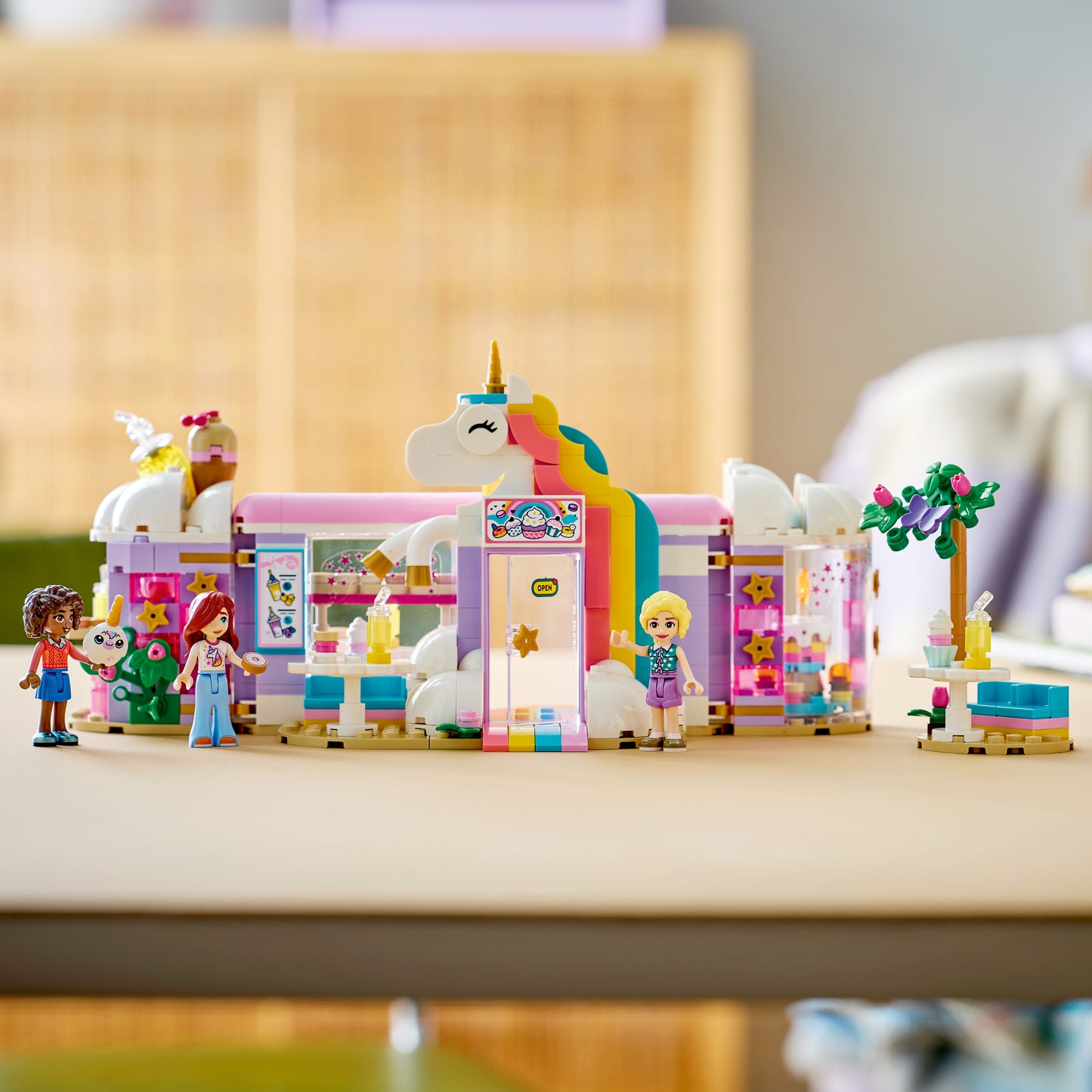 LEGO Friends: Unicorn Dream Cafe (42684)