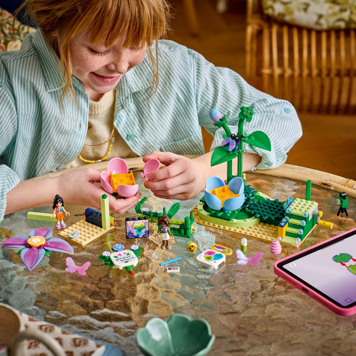 LEGO Friends: Spinning Flower & Fairy Teacup Ride (42702)