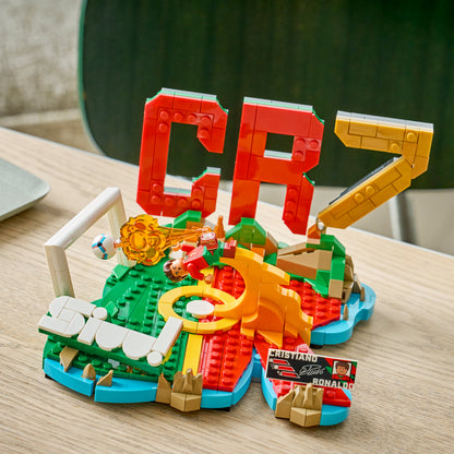 LEGO Editions: Cristiano Ronaldo Soccer Highlights (43012)