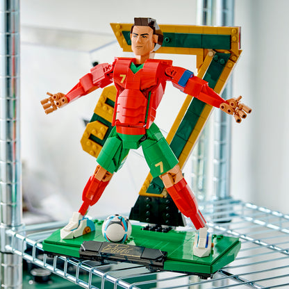 LEGO Editions: Cristiano Ronaldo Soccer Legend (43016)