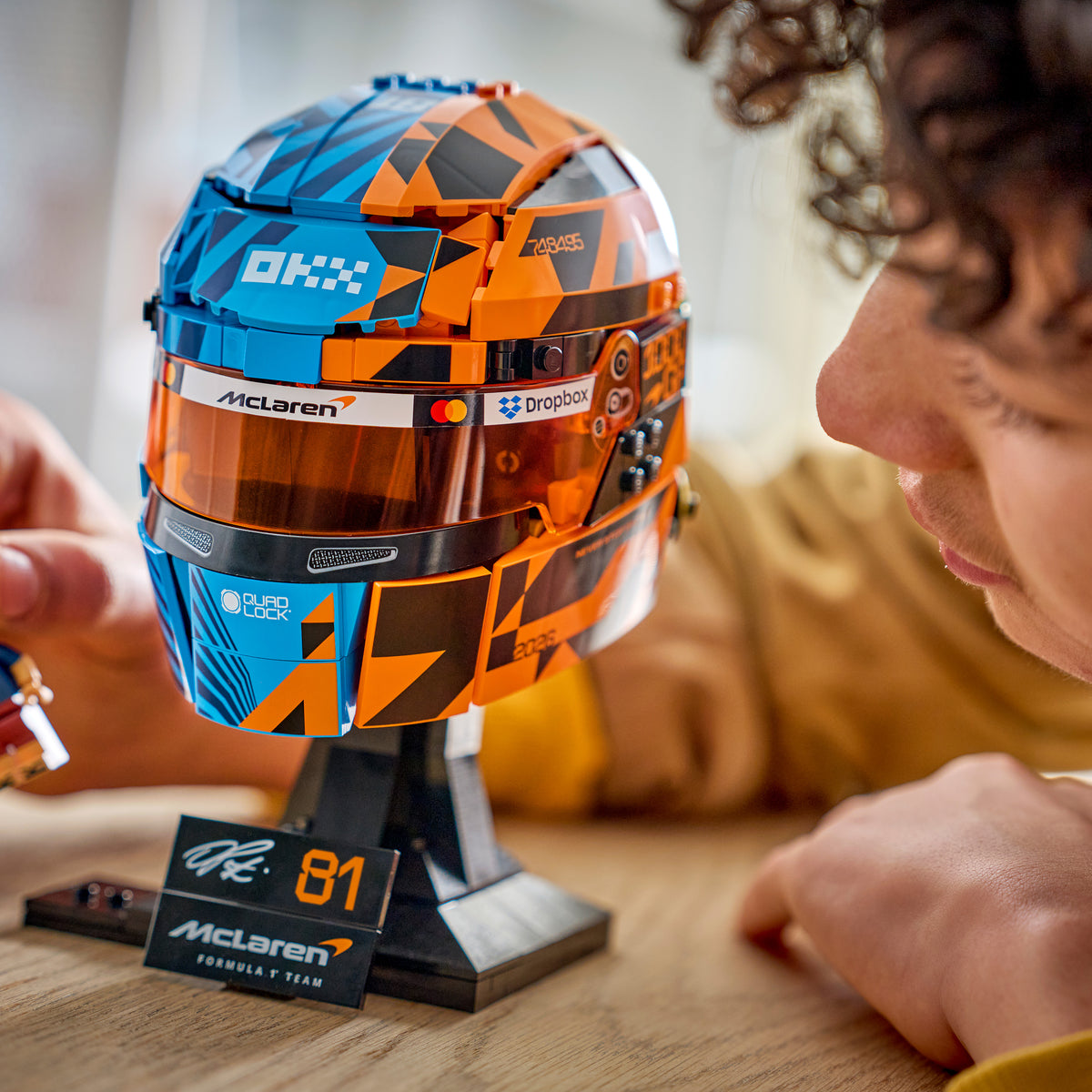 LEGO Editions: McLaren Mastercard F1 Team Oscar Piastri Helmet (43017)