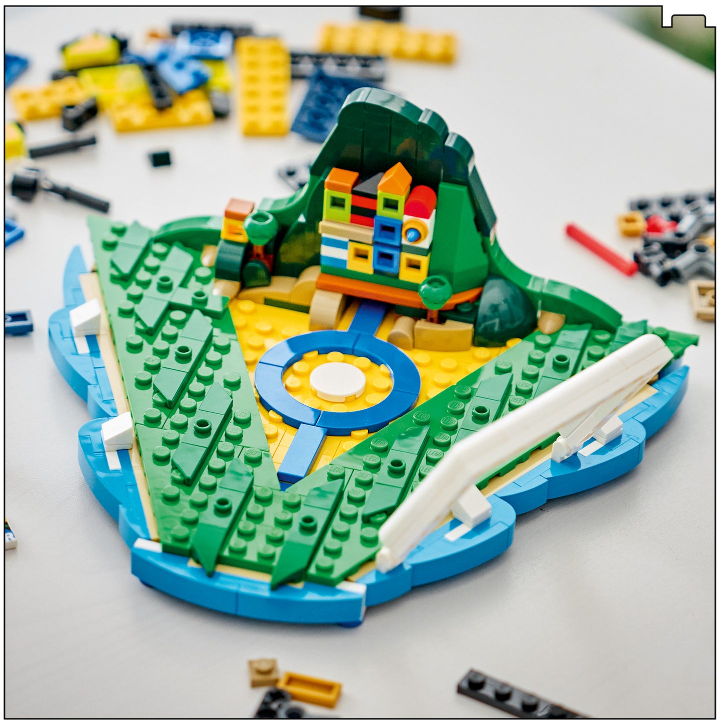 LEGO Editions: Vini Jr Soccer Highlights (43027)
