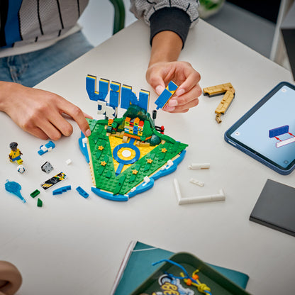 LEGO Editions: Vini Jr Soccer Highlights (43027)