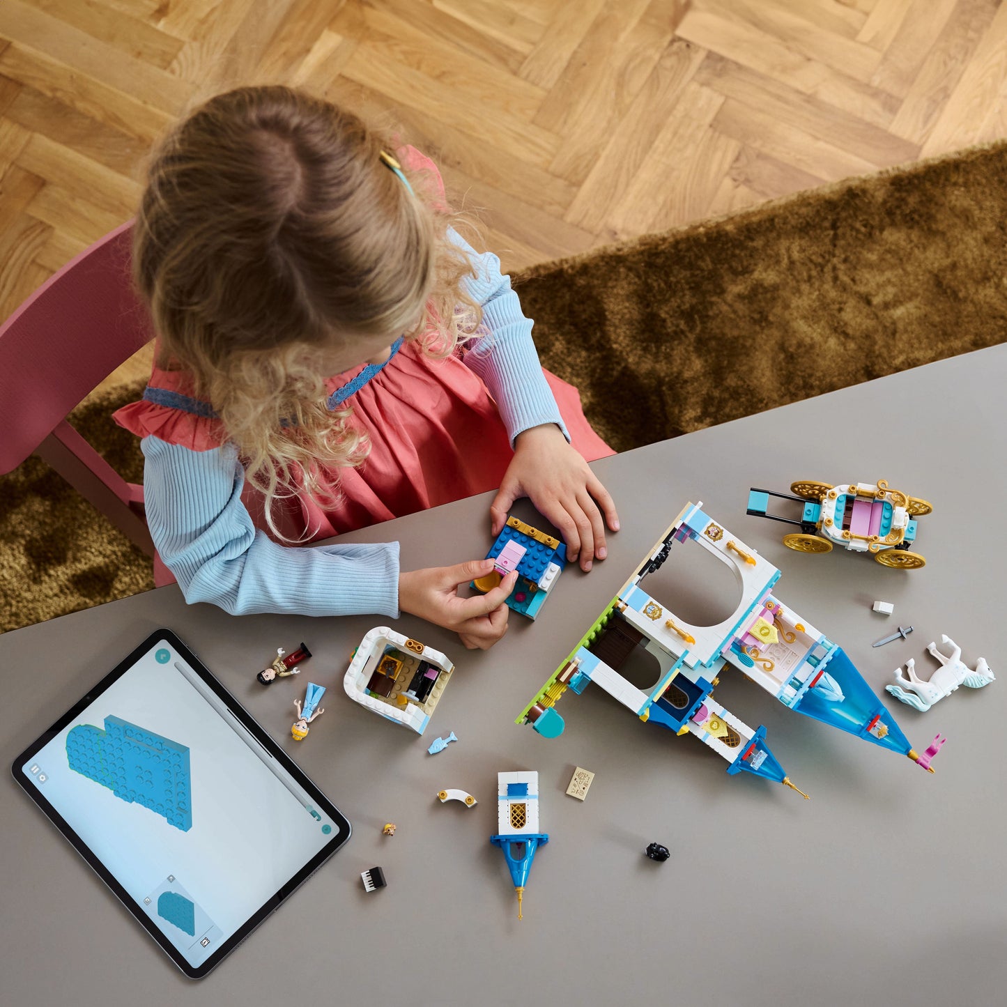 LEGO Disney: Princess Cinderellas Castle & Horse Carriage (43275)