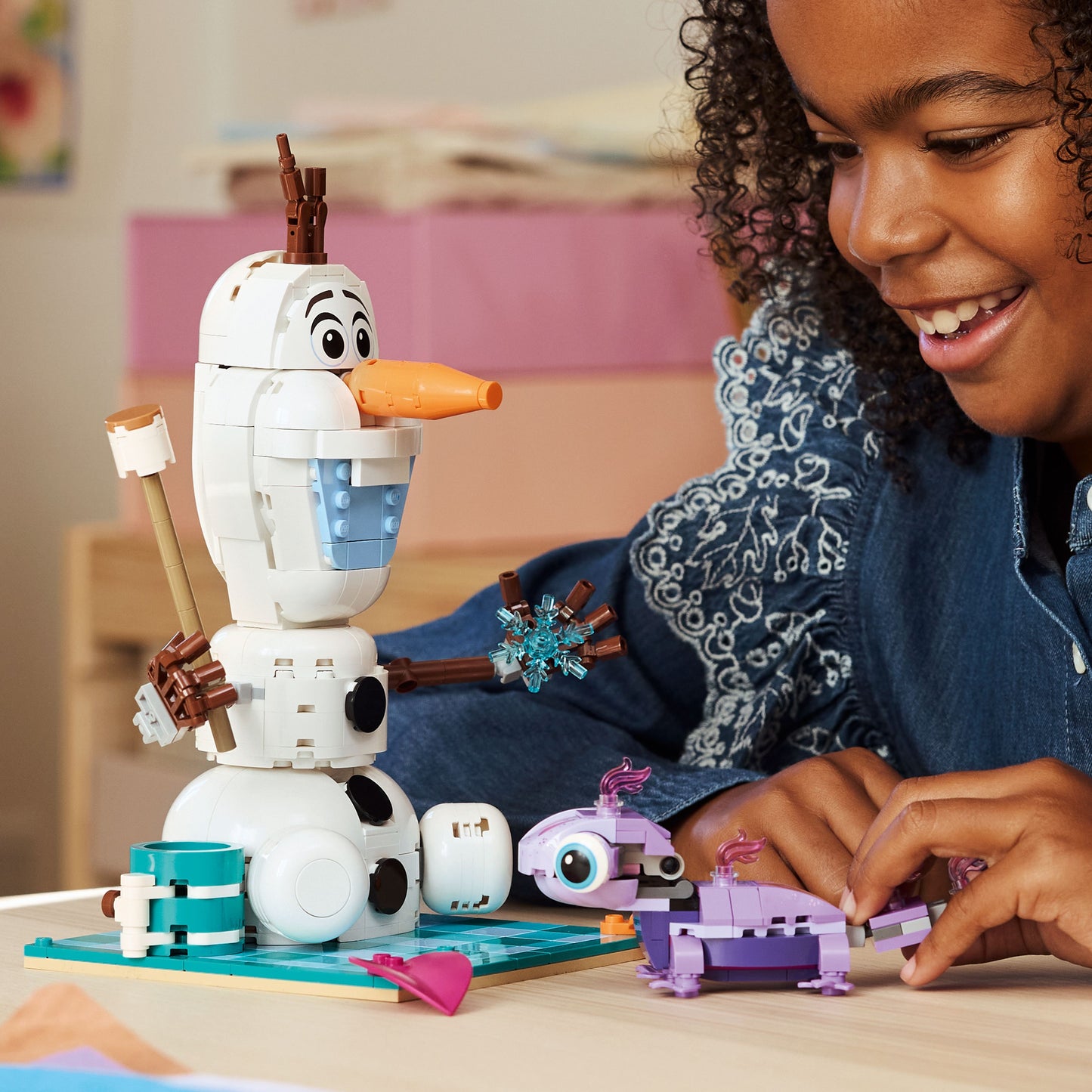 LEGO Disney: Frozen Olaf and Brunis Picnic Fun (43287)