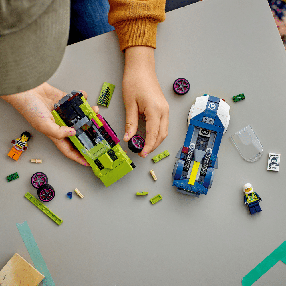 LEGO CITY: Police Car and Muscle Car Chase (60415)